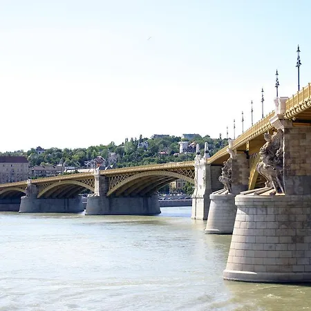 Lejlighed Arriva Apartment, Optional Indoor Parking *